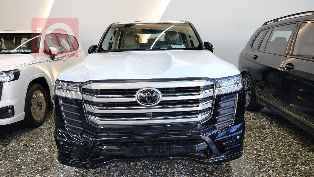 تويوتا لاندكروزر